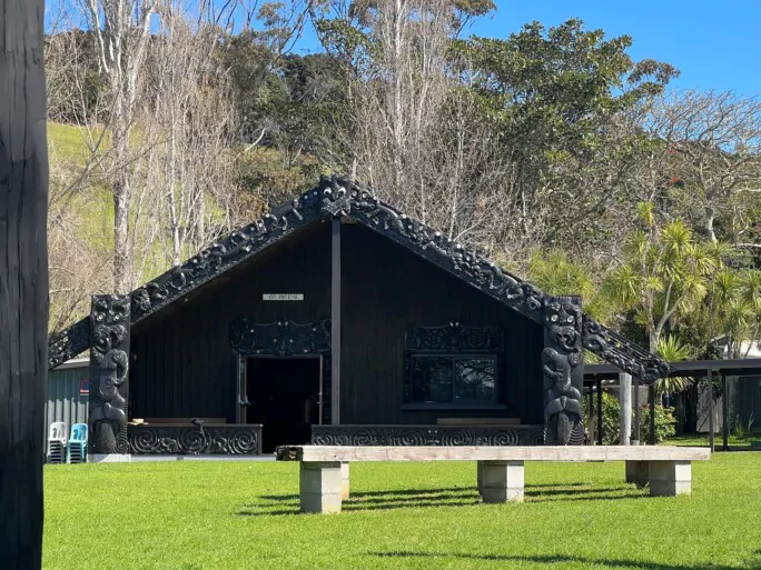 Piritahi Wharenui Waiheke Culture Tour